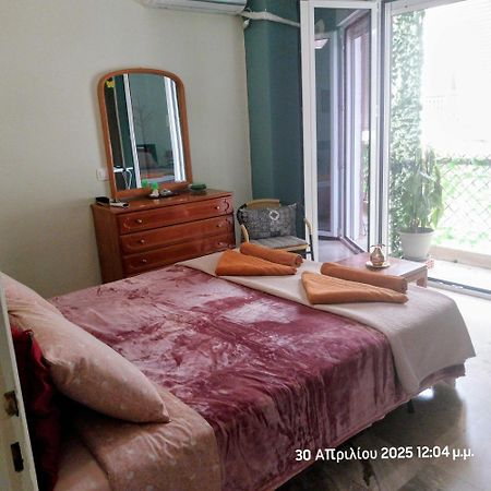 Cozy & Bright Home 50M From Subway -Agios Antonios Aten Exteriör bild